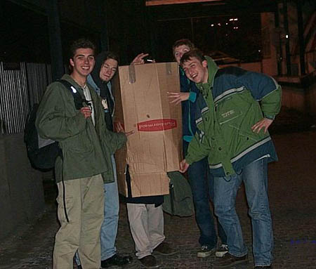 Makak, Inishi, rZeZnik, Violent, Aruan